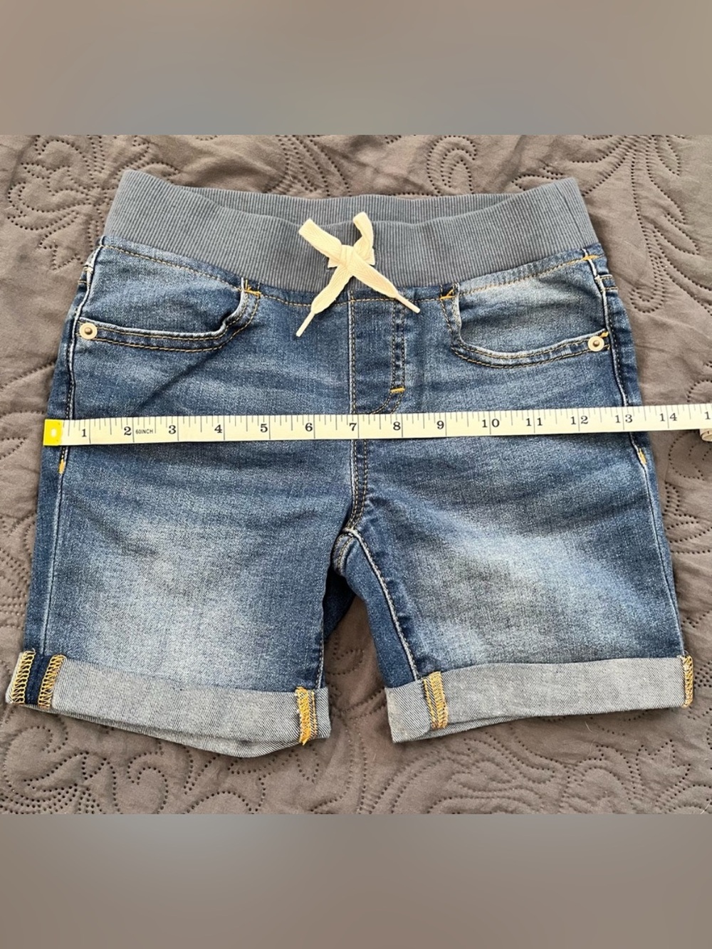 1 Kids Shorts 7-8 and 3 size 8 Jeggings 
4 pants total